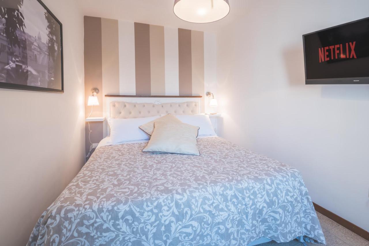 Pellegrino 75 Double Bedroom Roma Esterno foto